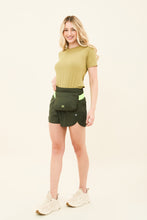 Laden Sie das Bild in den Galerie-Viewer, Image 08: Uv Line Fitness Robes Bag-Foldable Windbreaker Jacket Verde Militar
