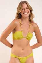 Laden Sie das Bild in den Galerie-Viewer, Image 05: Rio De Sol Ensemble Set Fluity-Abacateiro Camille Eden
