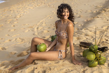 Laden Sie das Bild in den Galerie-Viewer, Image 05: Rio De Sol Ensemble Set Leopard Balconet-Tie Italy
