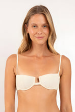 Laden Sie das Bild in den Galerie-Viewer, Gallery: Rio De Sol Haut Top Brisa-Offwhite Juliette
