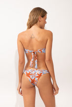 Laden Sie das Bild in den Galerie-Viewer, Model Back: Rio De Sol Bas Bottom Olyra Essential
