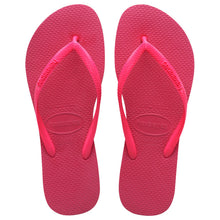 Laden Sie das Bild in den Galerie-Viewer, Model Front: Havaianas Tongs Havaianas Slim Rosa Flux

