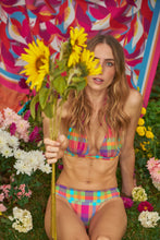 Laden Sie das Bild in den Galerie-Viewer, Image 07: Rio De Sol Haut Top Tulip-Garden Halter-Cos
