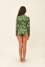 Laden Sie das Bild in den Galerie-Viewer, Model Back: Uv Line Une Pièce Fille Girl Macae Folhagem Verde Upf50+
