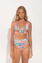 Laden Sie das Bild in den Galerie-Viewer, Image 08: Rio De Sol Ensemble Set River Halter-Cos Hotpant-Cos
