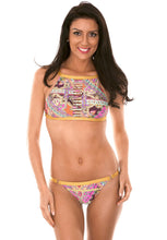 Laden Sie das Bild in den Galerie-Viewer, Model Front: Rio De Sol Ensemble Mundomix Cropped
