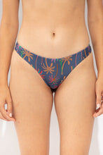 Laden Sie das Bild in den Galerie-Viewer, Gallery: Rio De Sol Bas Bottom Coqueiro Nice
