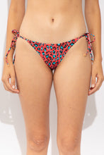 Laden Sie das Bild in den Galerie-Viewer, Gallery: Rio De Sol Bas Bottom Coral-Feline Ibiza-Comfy
