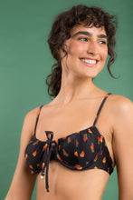 Laden Sie das Bild in den Galerie-Viewer, Image 09: Rio De Sol Haut Top Cashew Balconet-Tie
