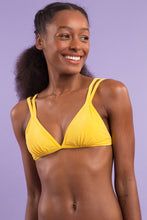 Laden Sie das Bild in den Galerie-Viewer, Image 09: Rio De Sol Haut Top Malibu-Yellow Tri-Duo
