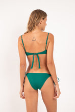 Laden Sie das Bild in den Galerie-Viewer, Model Back: Rio De Sol Bas Bottom Solar-Galapagos Ibiza-Comfy
