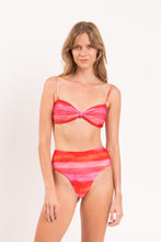 Laden Sie das Bild in den Galerie-Viewer, Model Front: Rio De Sol Haut Top Cher Bandeau-Joy

