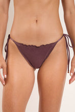 Laden Sie das Bild in den Galerie-Viewer, Gallery: Rio De Sol Bas Bottom Malibu-Ebano Frufru
