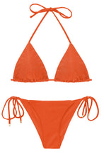 Laden Sie das Bild in den Galerie-Viewer, Product Front: Rio De Sol Ensemble Set Shimmer-Paprica Tri-Inv Cheeky-Tie
