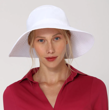 Laden Sie das Bild in den Galerie-Viewer, Model Front: Uv Line Chapeau Souple/Capeline Hat Lyon Nac L Fem White Upf50+
