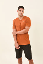 Laden Sie das Bild in den Galerie-Viewer, Gallery: Uv Line T-Shirt Pour Homme T-Shirt Sport Fit Caramelo Upf50+
