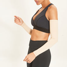 Laden Sie das Bild in den Galerie-Viewer, Image 05: Uv Line Gants Long Sleeve Beige Upf50+
