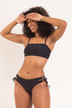 Laden Sie das Bild in den Galerie-Viewer, Image 10: Rio De Sol Bas Bottom Nero Madrid
