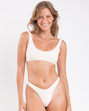 Laden Sie das Bild in den Galerie-Viewer, Gallery: Rio De Sol Ensemble Set Malibu-Natural Bliss Cali
