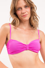 Laden Sie das Bild in den Galerie-Viewer, Image 12: Rio De Sol Haut Top Malibu-Rosa Bandeau-Duo
