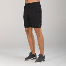 Laden Sie das Bild in den Galerie-Viewer, Model Front: Uv Line Bermuda / Short Pour Homme Shorts New Fit Br Masc Black Upf50+
