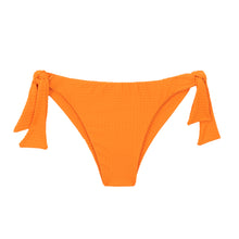 Laden Sie das Bild in den Galerie-Viewer, Product Front: Rio De Sol Bas Bottom Dots-Mango Italy
