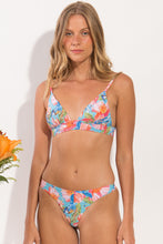 Laden Sie das Bild in den Galerie-Viewer, Gallery: Rio De Sol Ensemble Set Zinnia Tri-Cos Nice-Fio
