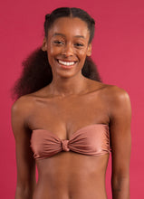 Laden Sie das Bild in den Galerie-Viewer, Image 08: Rio De Sol Haut Top Shimmer-Copper Bandeau-Joy
