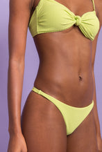 Laden Sie das Bild in den Galerie-Viewer, Image 09: Rio De Sol Ensemble Set Bora-Citrus Bandeau-Joy Leblon-Fio
