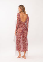 Laden Sie das Bild in den Galerie-Viewer, Model Back: Rio De Sol Vêtement De Plage Dune Dress Lucy
