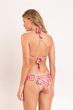 Laden Sie das Bild in den Galerie-Viewer, Model Back: Rio De Sol Bas Bottom Sweet-Camo Mel

