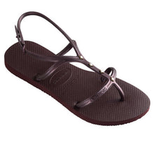 Laden Sie das Bild in den Galerie-Viewer, Product Front: Havaianas Tongs Allure Maxi Grape Wine

