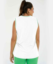 Laden Sie das Bild in den Galerie-Viewer, Model Back: Alto Giro Fitness Haut Regata Nylon Dry Alongada Branco
