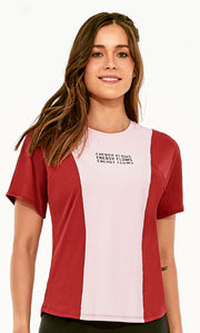 Model Front: Alto Giro Fitness Haut T-Shirt Skin Fit Energy Flows Rosa