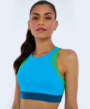 Laden Sie das Bild in den Galerie-Viewer, Model Front: Alto Giro Fitness Haut Top Blackout Decote Alto Recortes Azul Vivid
