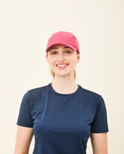 Laden Sie das Bild in den Galerie-Viewer, Beach Tennis Cap Fuchsia UPF50+
