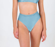 Laden Sie das Bild in den Galerie-Viewer, Untere Mirante-Hotpants
