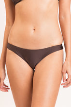 Laden Sie das Bild in den Galerie-Viewer, Bottom Shimmer-Coffee Essential
