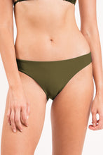 Laden Sie das Bild in den Galerie-Viewer, Bottom Shimmer-Croco Essential-Comfy
