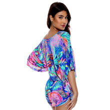 Laden Sie das Bild in den Galerie-Viewer, Cabana V Neck Dress Multicolor
