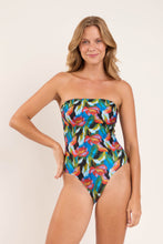 Laden Sie das Bild in den Galerie-Viewer, Flair Cleo
