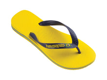 Laden Sie das Bild in den Galerie-Viewer, Model Front: Havaianas Tongs Brasil Logo Citrus Yellow
