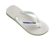Laden Sie das Bild in den Galerie-Viewer, Model Front: Havaianas Tongs Brasil Logo White
