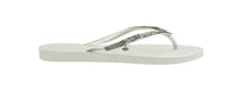 Laden Sie das Bild in den Galerie-Viewer, Model Back: Havaianas Tongs Slim Crystal Mesh Sw White
