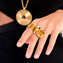 Laden Sie das Bild in den Galerie-Viewer, Image 02: Hipanema Bague Ring Ancient Gold Hipenema
