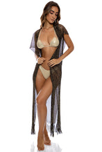 Laden Sie das Bild in den Galerie-Viewer, Model Front: Luli Fama Vêtement De Plage Long Caftan Siren Dream Black Gold

