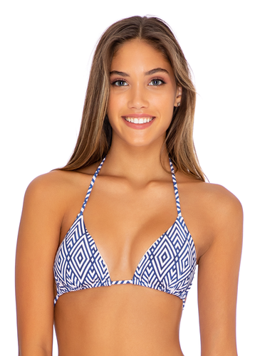 Model Front: Luli Fama Haut Top Bikini Mesmerized