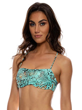 Laden Sie das Bild in den Galerie-Viewer, Image 02: Luli Fama Haut Top Square Animale Aqua
