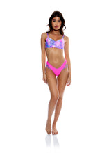 Laden Sie das Bild in den Galerie-Viewer, Image 07: Luli Fama Haut Top Strappy Blue Pink
