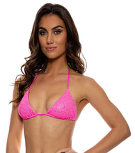 Laden Sie das Bild in den Galerie-Viewer, Image 02: Luli Fama Haut Top Wavy Ruched Bella Metallic Hot Pink
